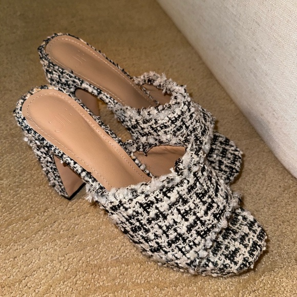 JustFab, Black & White Tweed Platform Heels Mules Sandals (7) - Picture 3 of 7